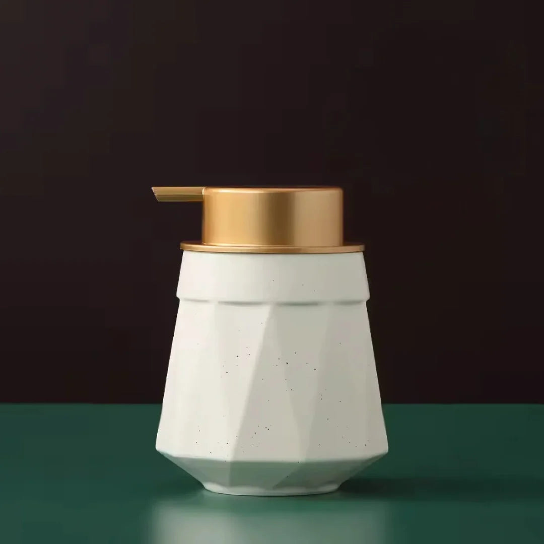 Distributeur de savon moderne